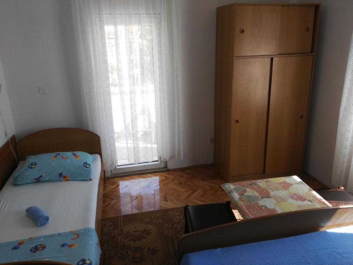 Apartmani Karuza Novalja Bagian luar foto