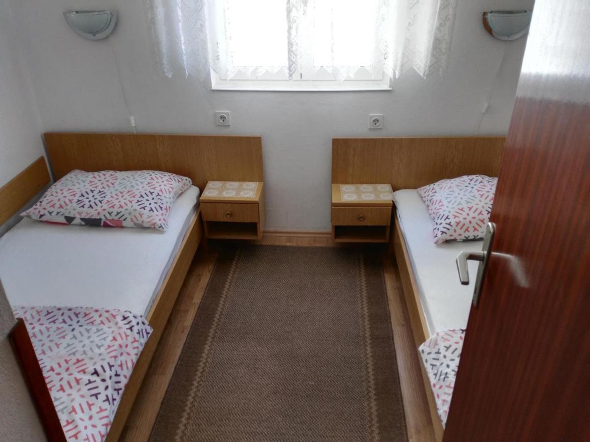 Apartmani Karuza Novalja Bagian luar foto