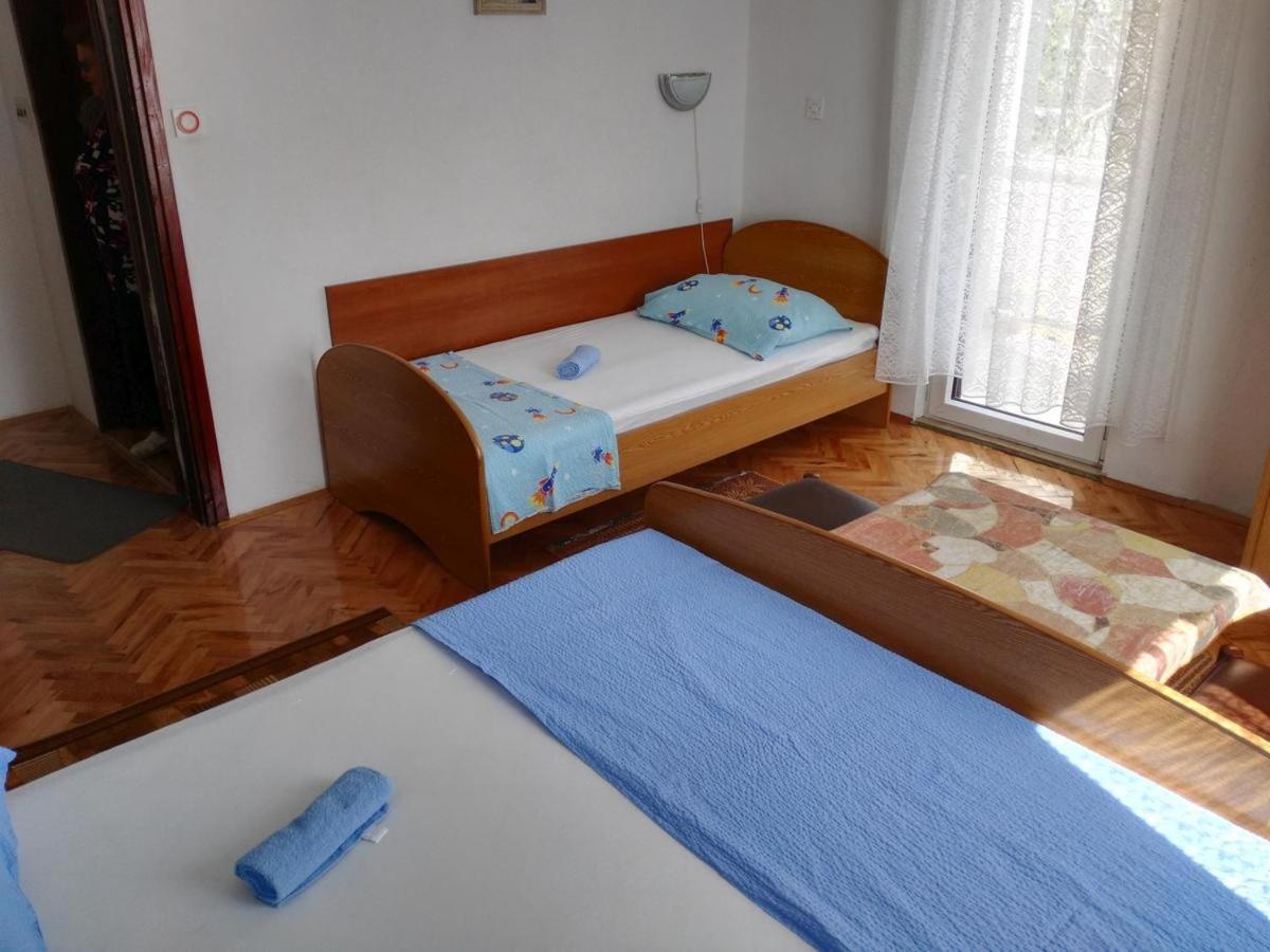 Apartmani Karuza Novalja Bagian luar foto