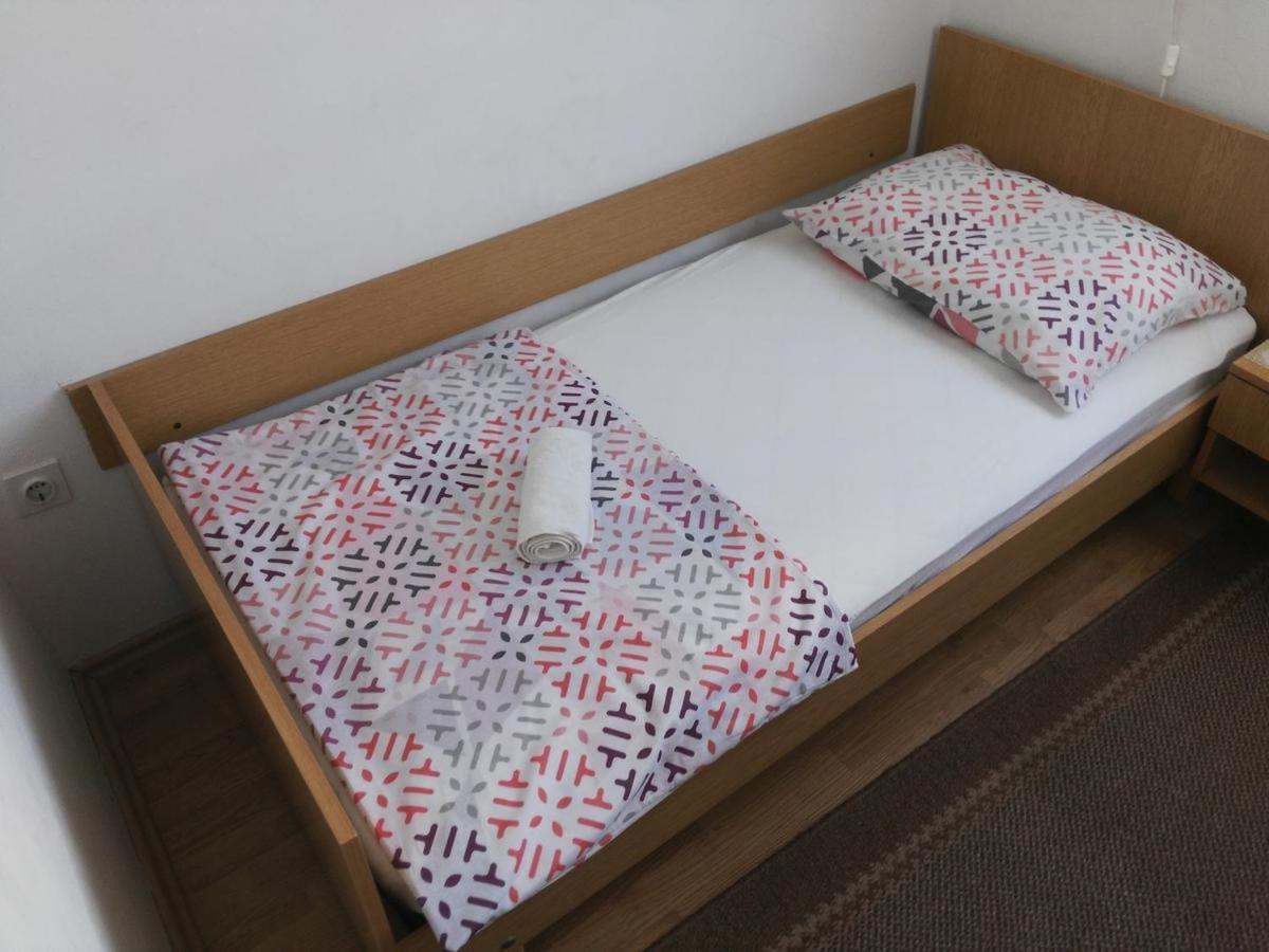 Apartmani Karuza Novalja Bagian luar foto
